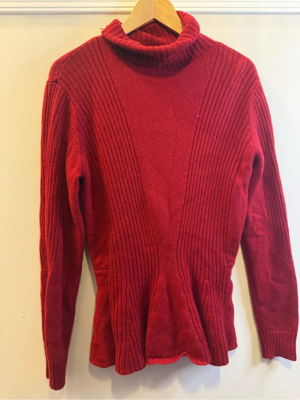 Magaschoni 100% Cashmere Fall Red Ribbed Turtleneck Peplum Sweater